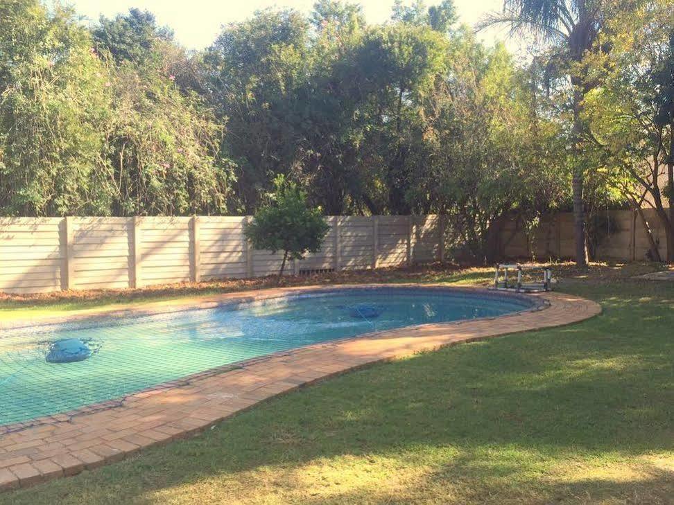 新公寓酒店 Pretoria-Noord 外观 照片