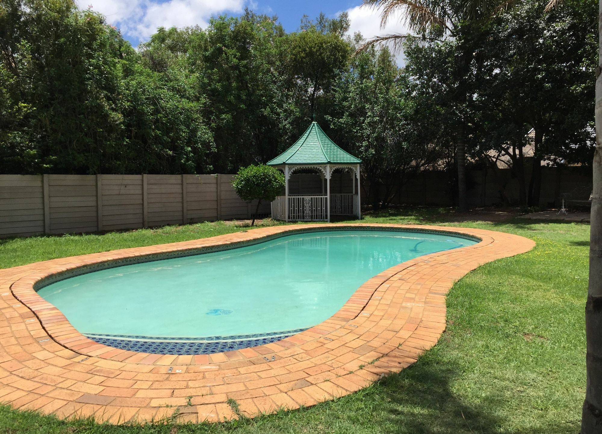 新公寓酒店 Pretoria-Noord 外观 照片