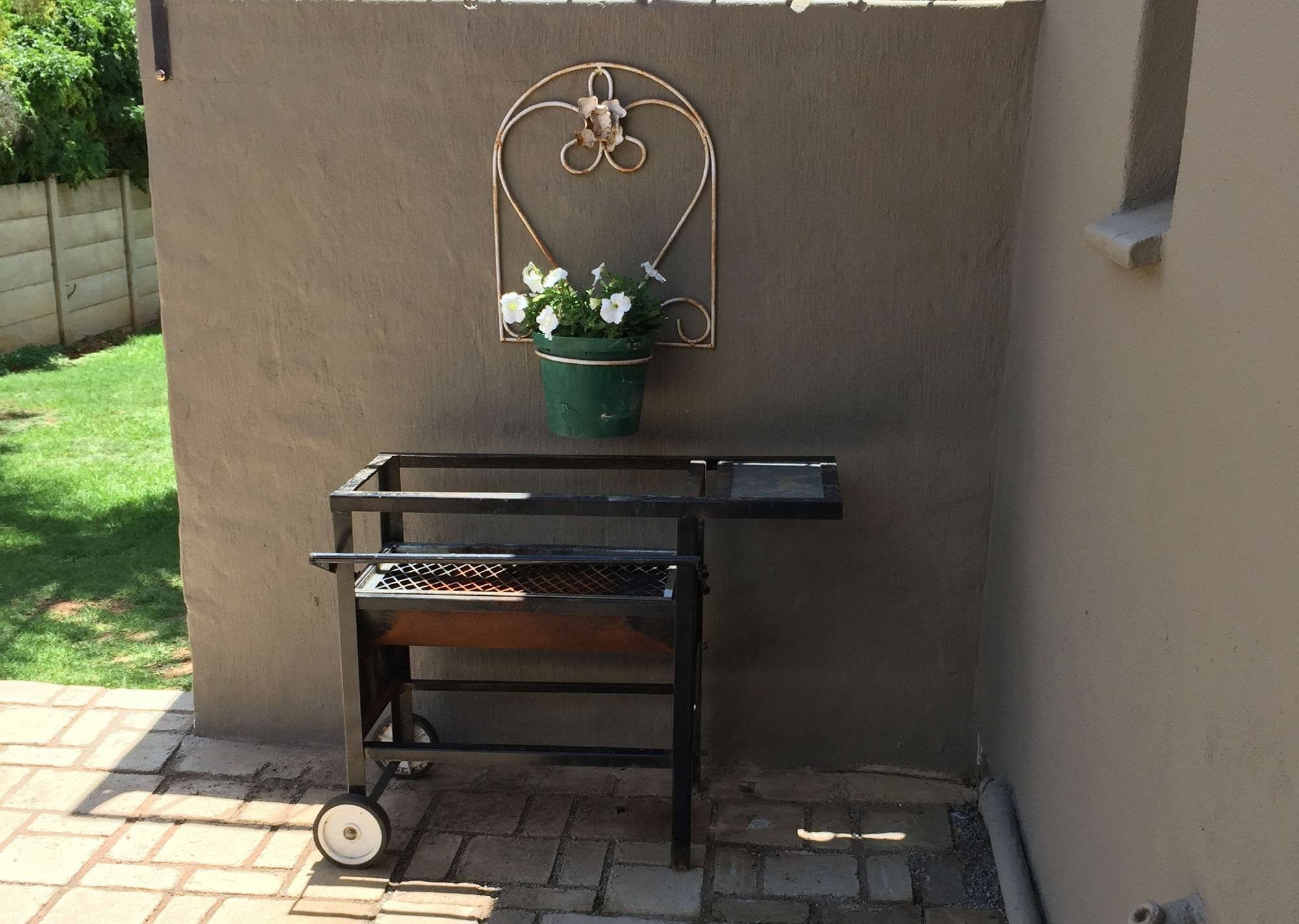新公寓酒店 Pretoria-Noord 外观 照片